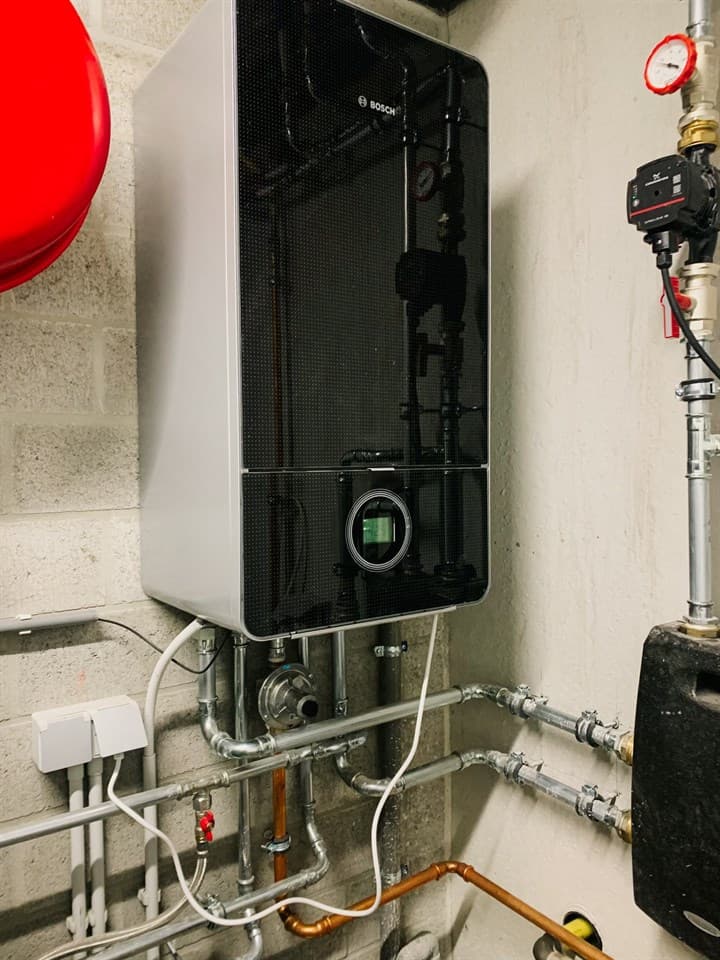 Geplaatste condensatieketel